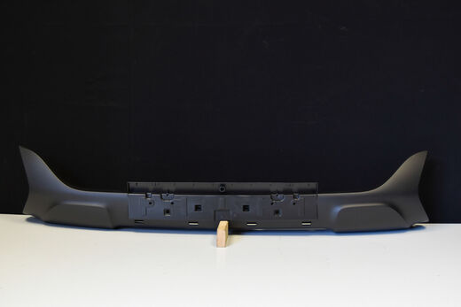 Renault Kadjar -15 etupuskurin reuna